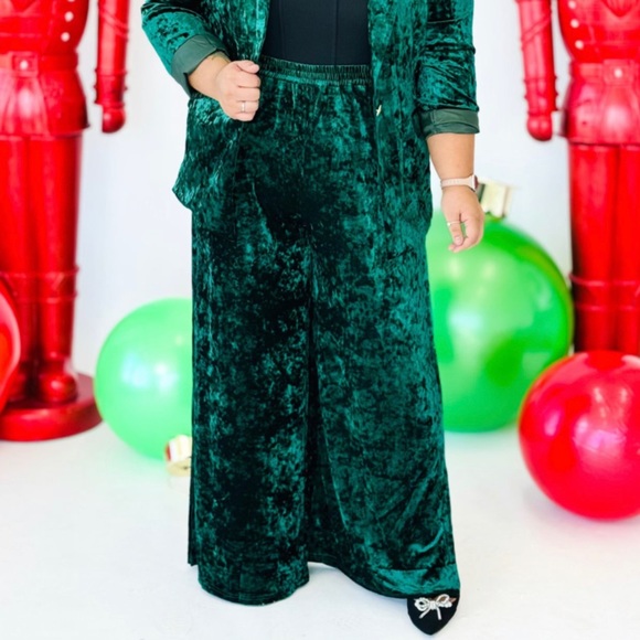 NEW green velvet pants 2xl - Picture 1 of 1